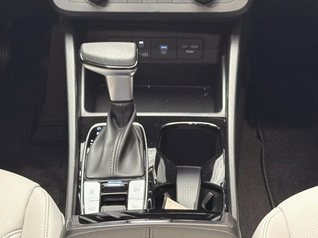 New 2027 Phantom Black Hyundai SE image 22