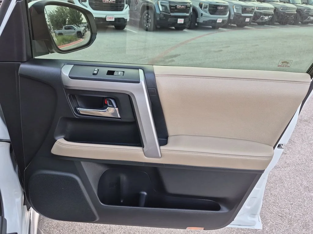 Used 2016 White Toyota Limited image 36