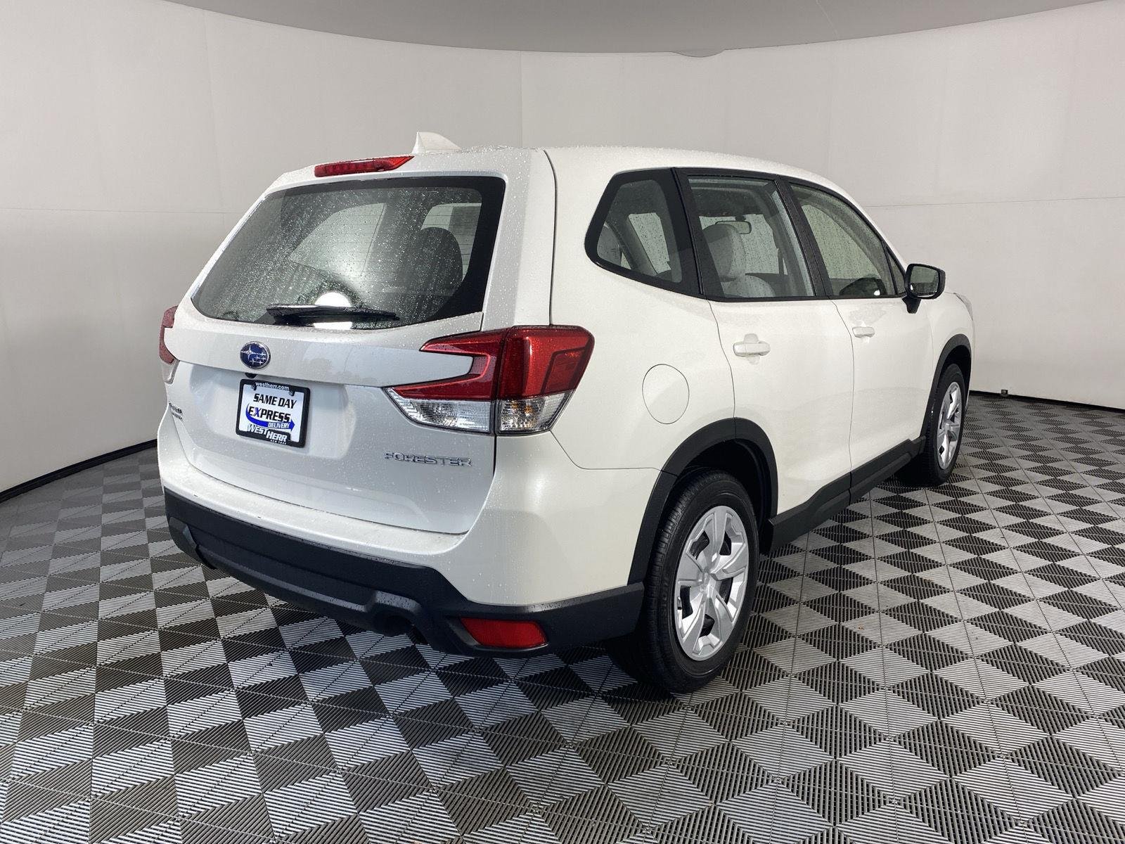Used 2023 Crystal White Pearl Subaru Base image 8
