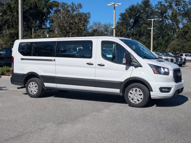 Used 2023 Oxford White Ford XLT image 2