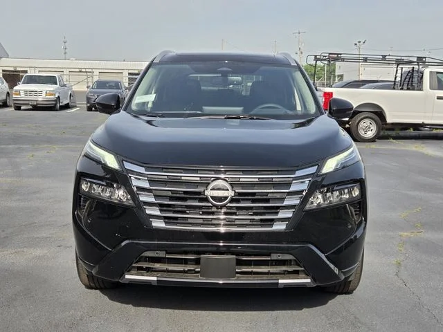 2026 Nissan Rogue Platinum - Photo 8