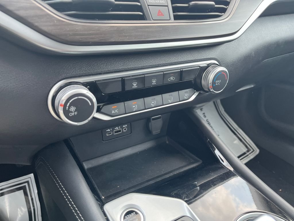 Used 2023 White Nissan 2.5 SV image 19