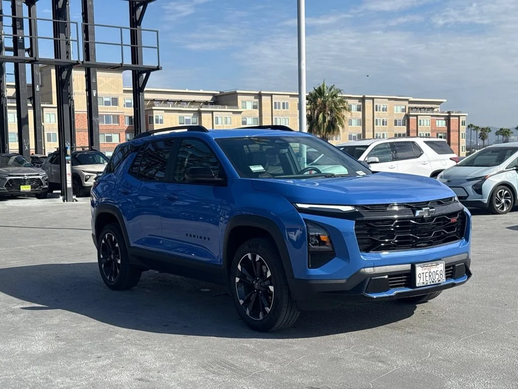 Used 2025 Reef Blue Metallic Chevrolet RS image 3