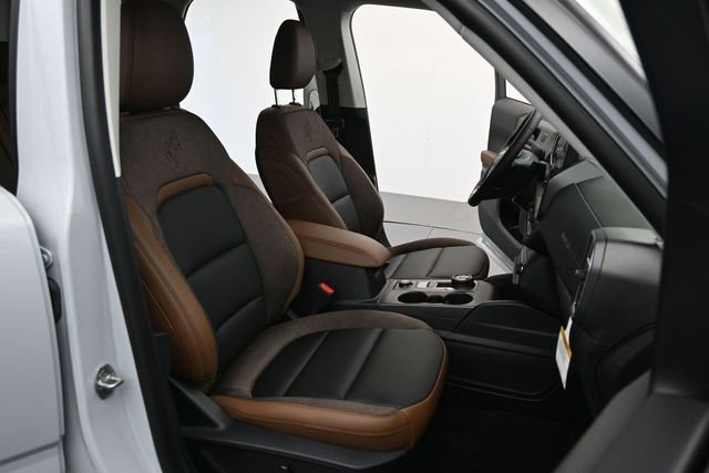 New 2026 Space White Metallic Ford Outer Banks® image 27