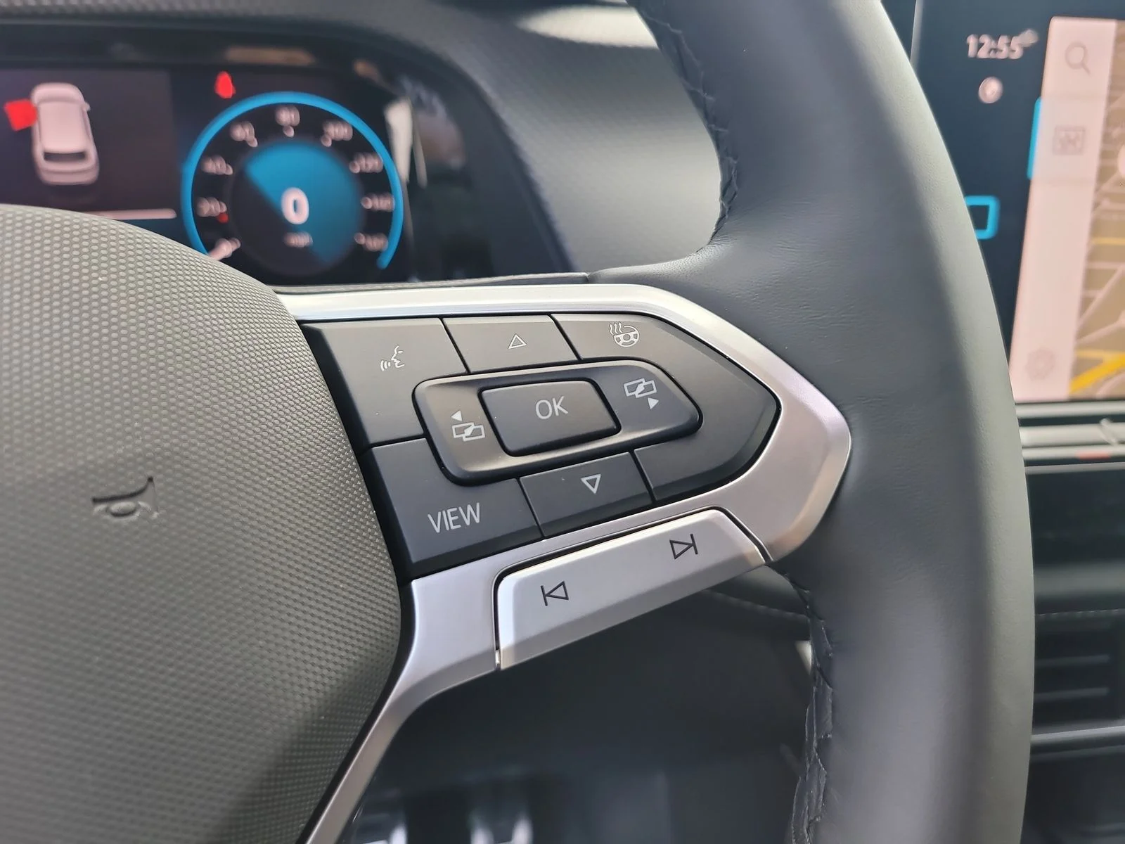 2025 Volkswagen Atlas Cross Sport SEL R-LINE - Photo 30
