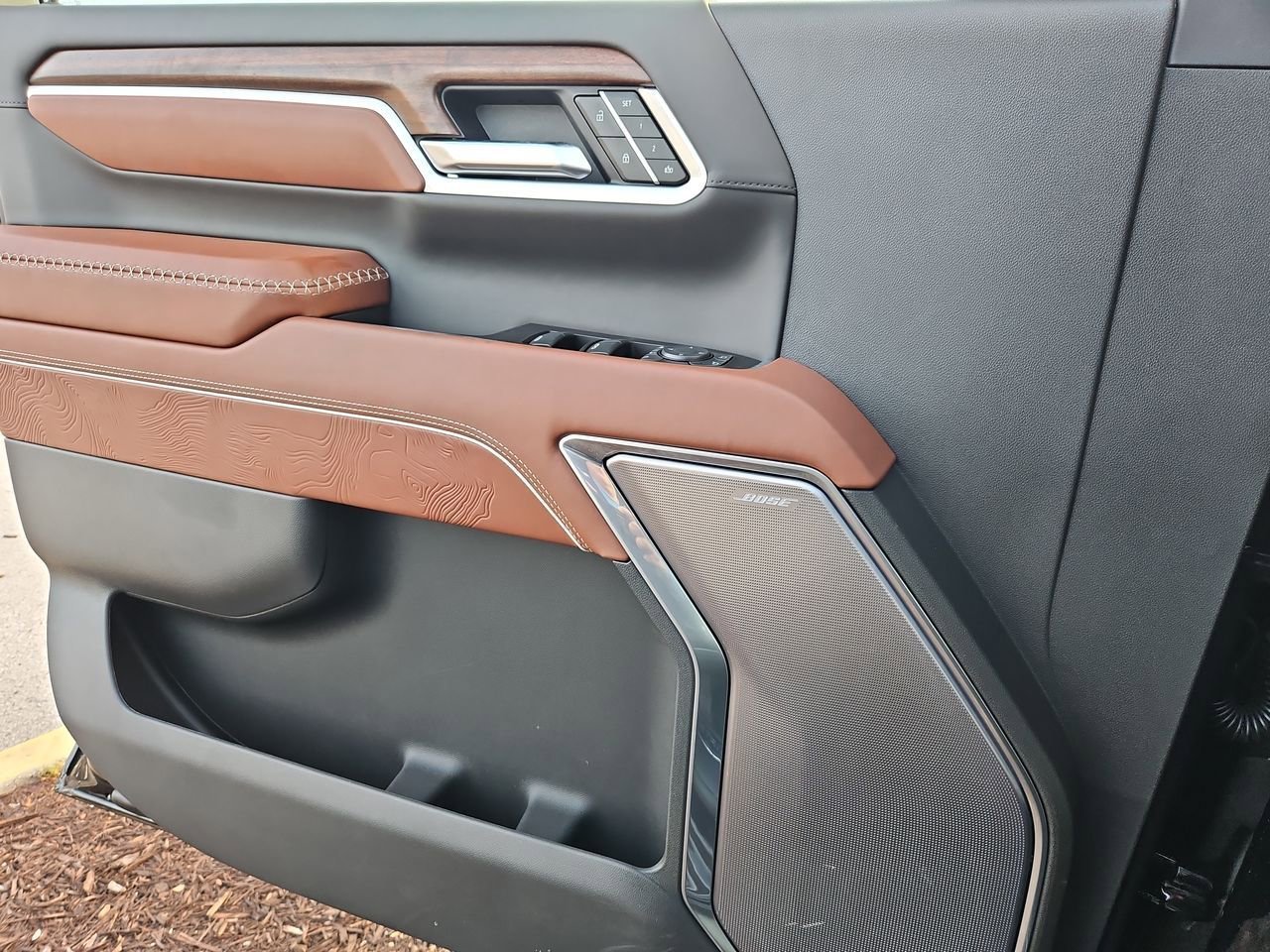 New 2026 Onyx Black GMC Denali Ultimate image 23