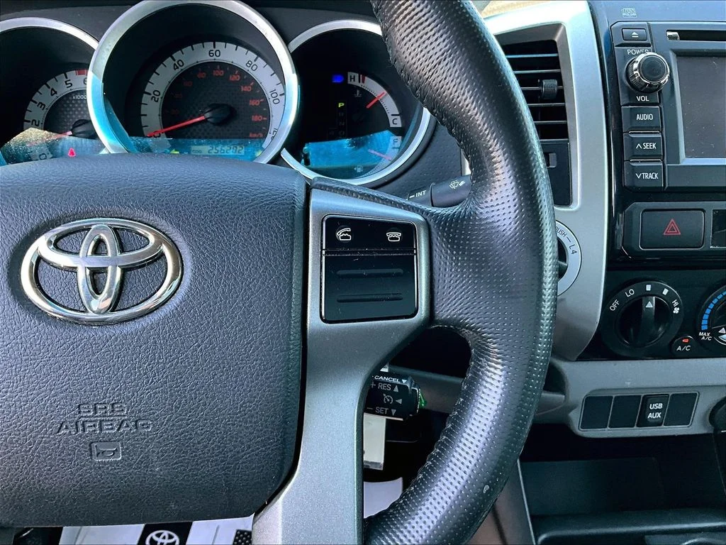 Used 2013 Red Toyota Base image 12