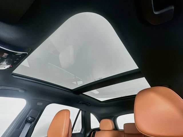 New 2026 Verde Silver Metallic Mercedes-Benz GLC 300 image 22