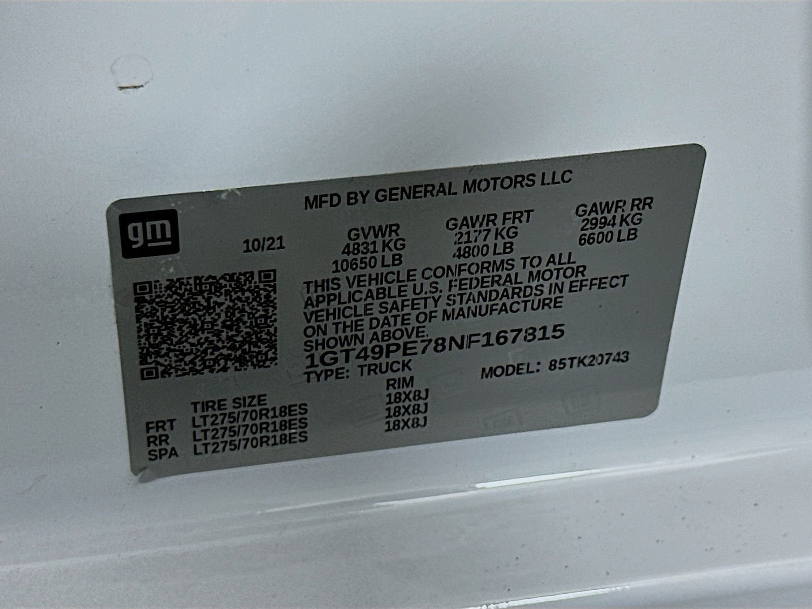 Used 2022 Summit White GMC AT4 image 36