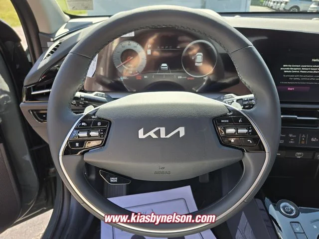 New 2026 Green Kia Wind image 11