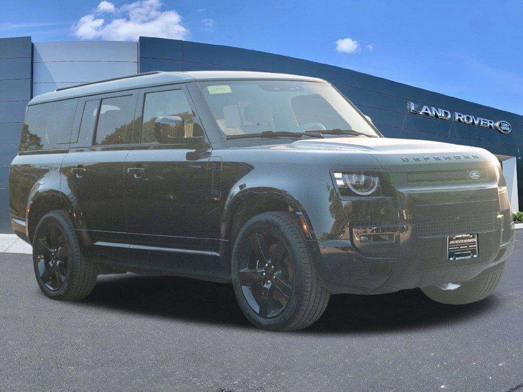 2026 Land Rover Defender V8 - Photo 3