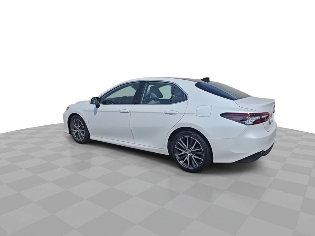 Used 2023 Beige Toyota XLE image 6