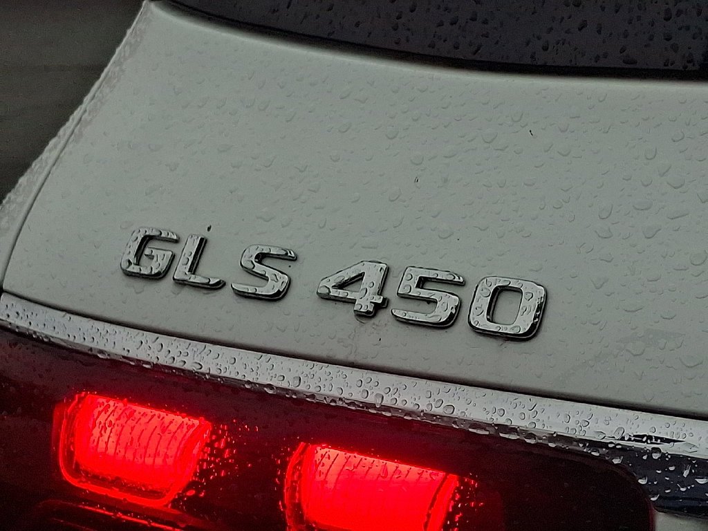 Certified Used 2024  Mercedes-Benz GLS 450 image 31