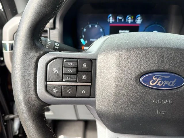 Used 2024 Black Ford XLT image 28