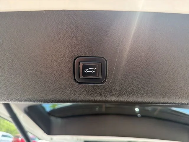 2023 Chevrolet Traverse 3LT - Photo 16