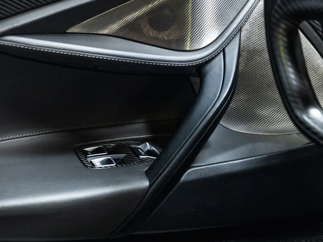 Used 2018 Gray McLaren Base image 31