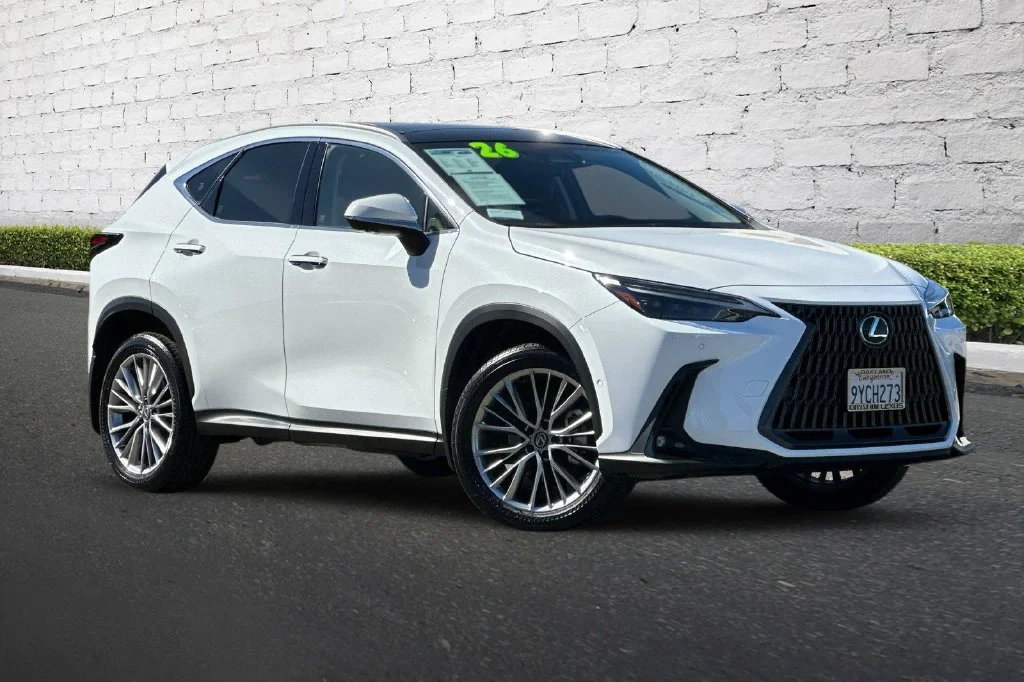Certified Used 2026 White Lexus 350h Luxury image 2