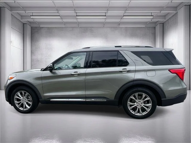 Used 2020 Green Ford Limited image 6