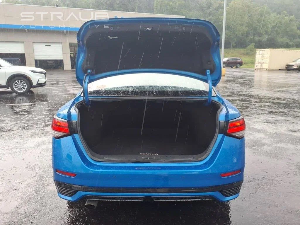 Used 2025 Electric Blue Metallic/Super Black Nissan SR image 23
