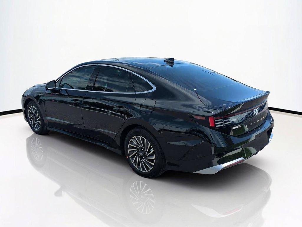 New 2026 Black Hyundai Limited image 7