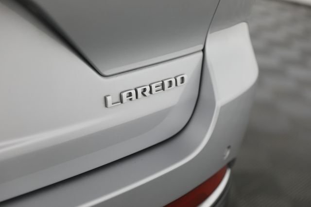 Used 2025 Silver Jeep Laredo image 33