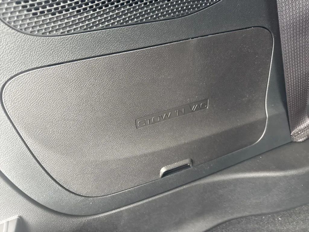 2026 Chrysler Pacifica Pinnacle - Photo 48