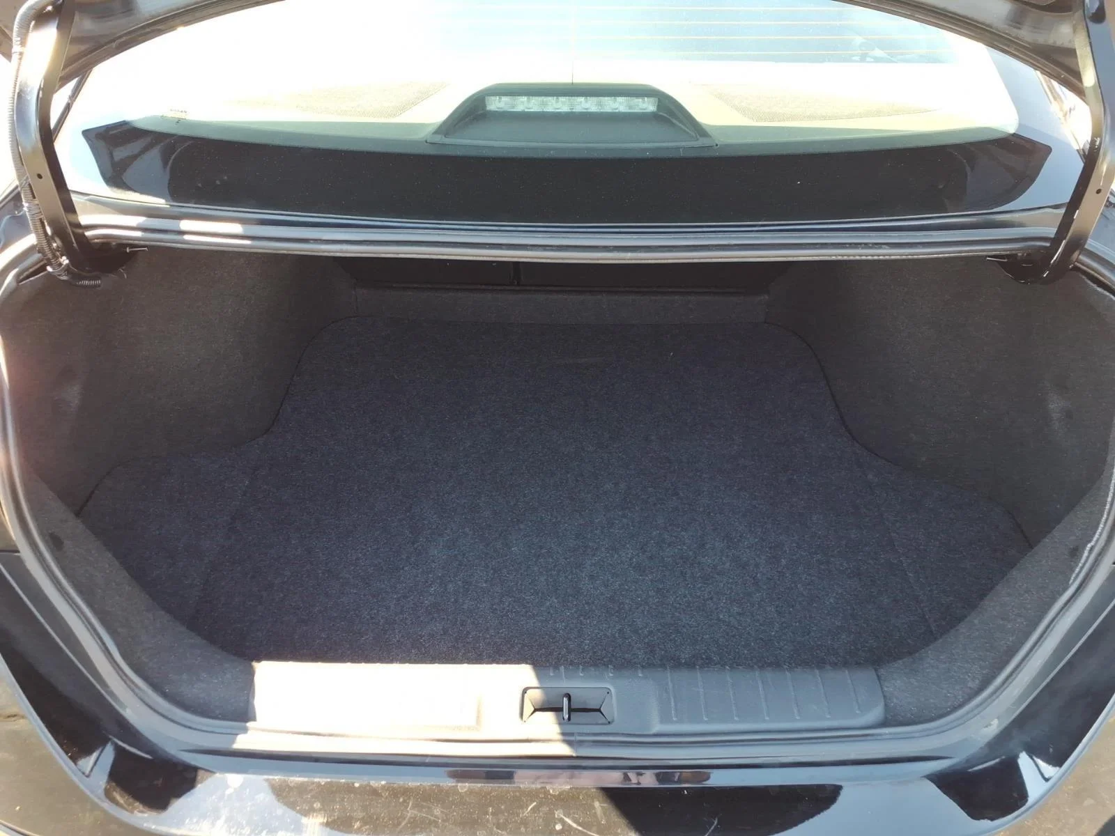 Used 2025 Super Black Nissan SV image 29