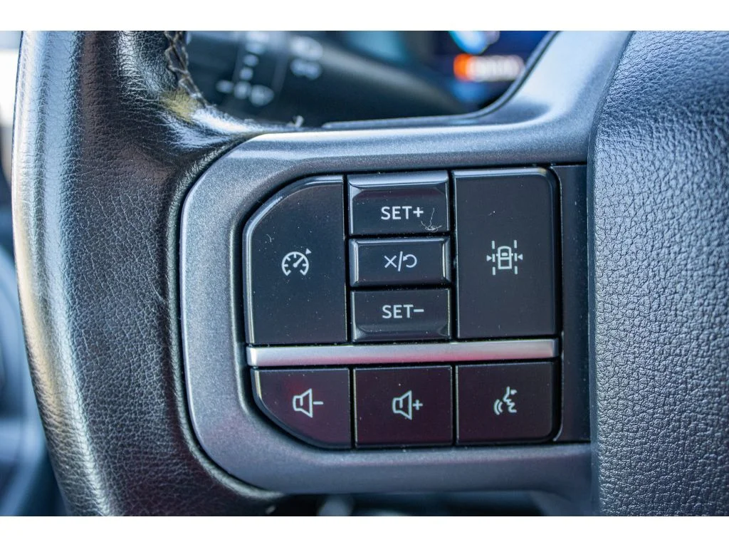 Used 2024 Oxford White Ford XLT image 37