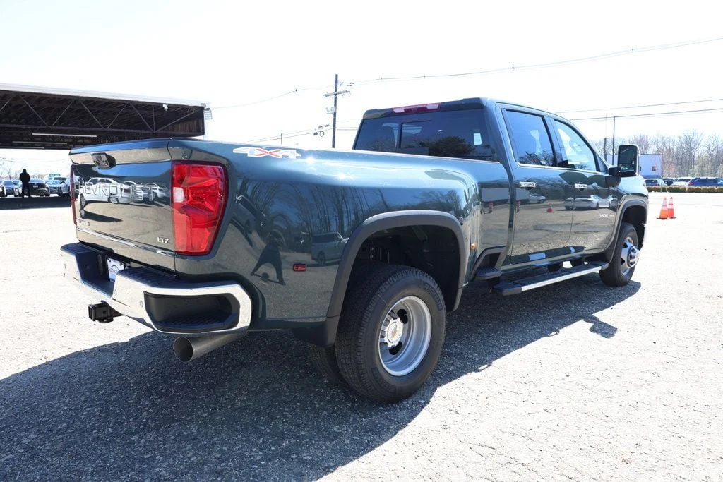 Used 2026 Cypress Gray Chevrolet 4WD Crew Cab 172