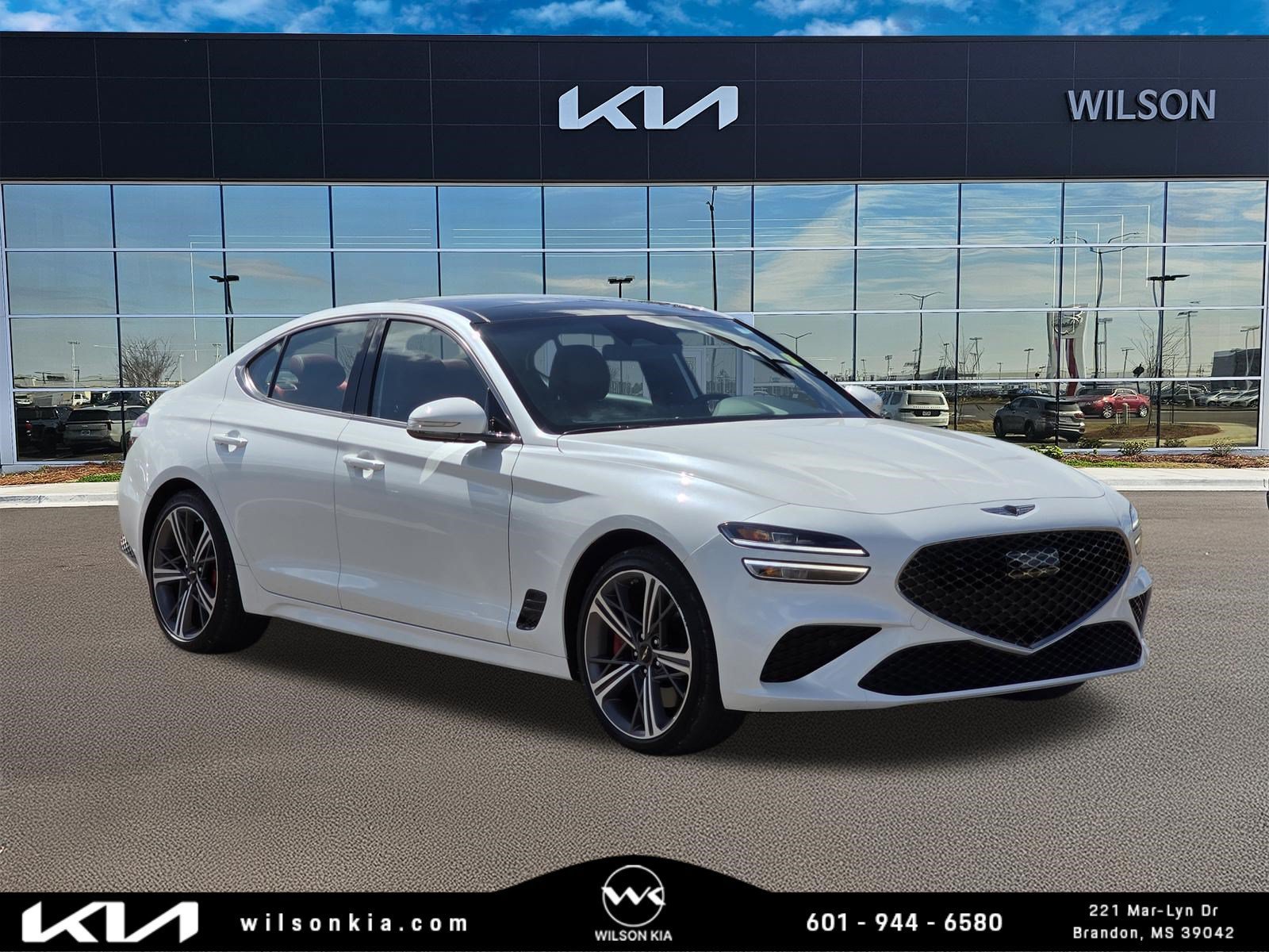Used 2025 Uyuni White Genesis 2.5T image 1