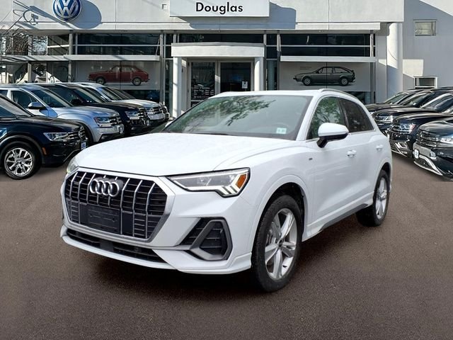 2022 Audi Q3 45 TFSI S Line Premium Plus quattro's photo
