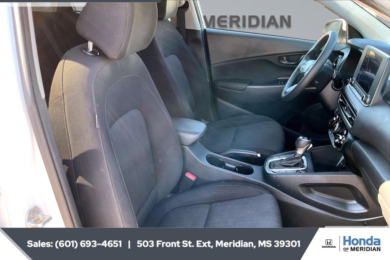 Used 2022 Lunar White Hyundai SEL image 6