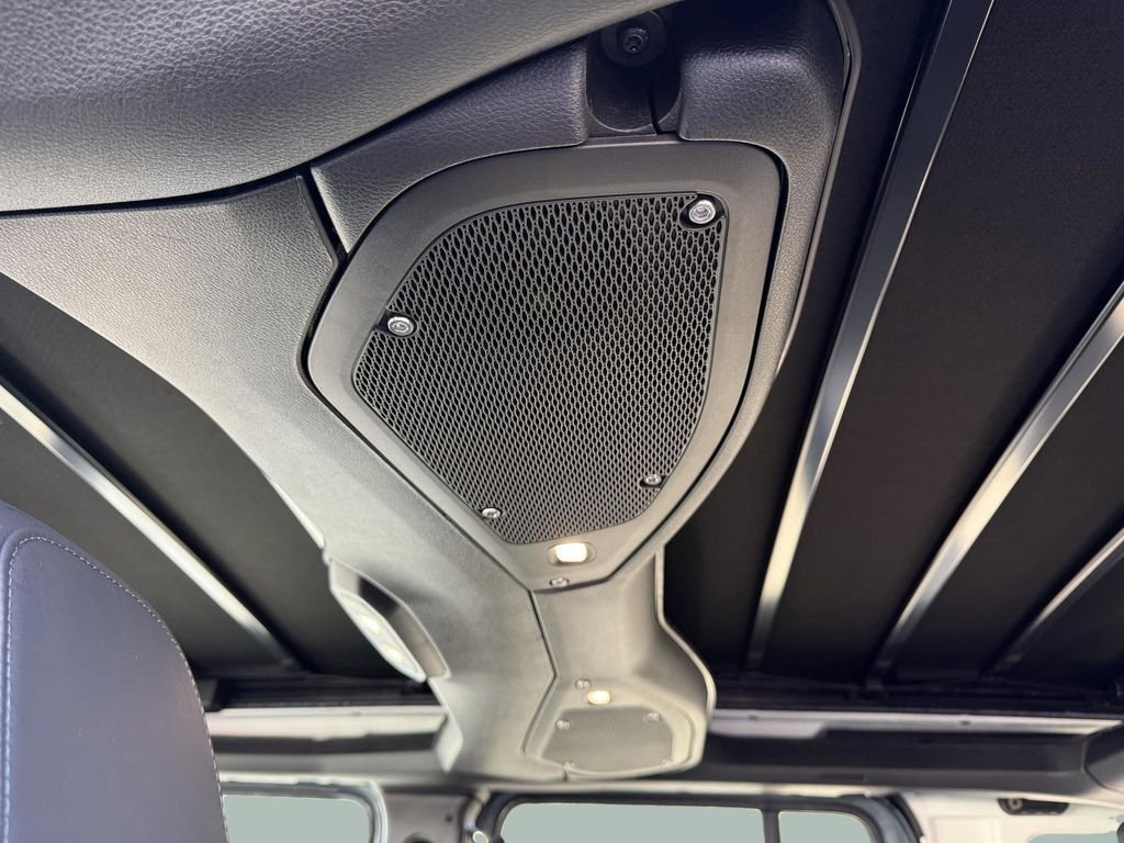 2025 Jeep Wrangler 4-Door Rubicon - Photo 29