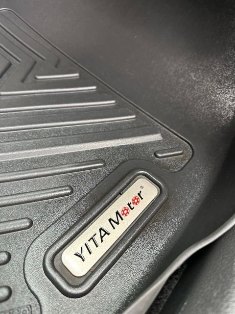 Used 2018 Molten Silver Hyundai SEL image 24