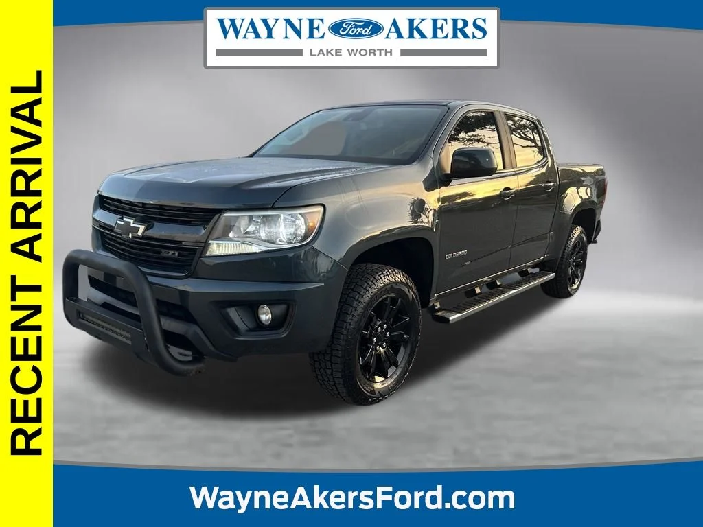 Used 2018 Graphite Metallic Chevrolet LT image 1