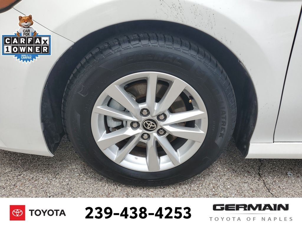 Used 2025 White Toyota LE image 13