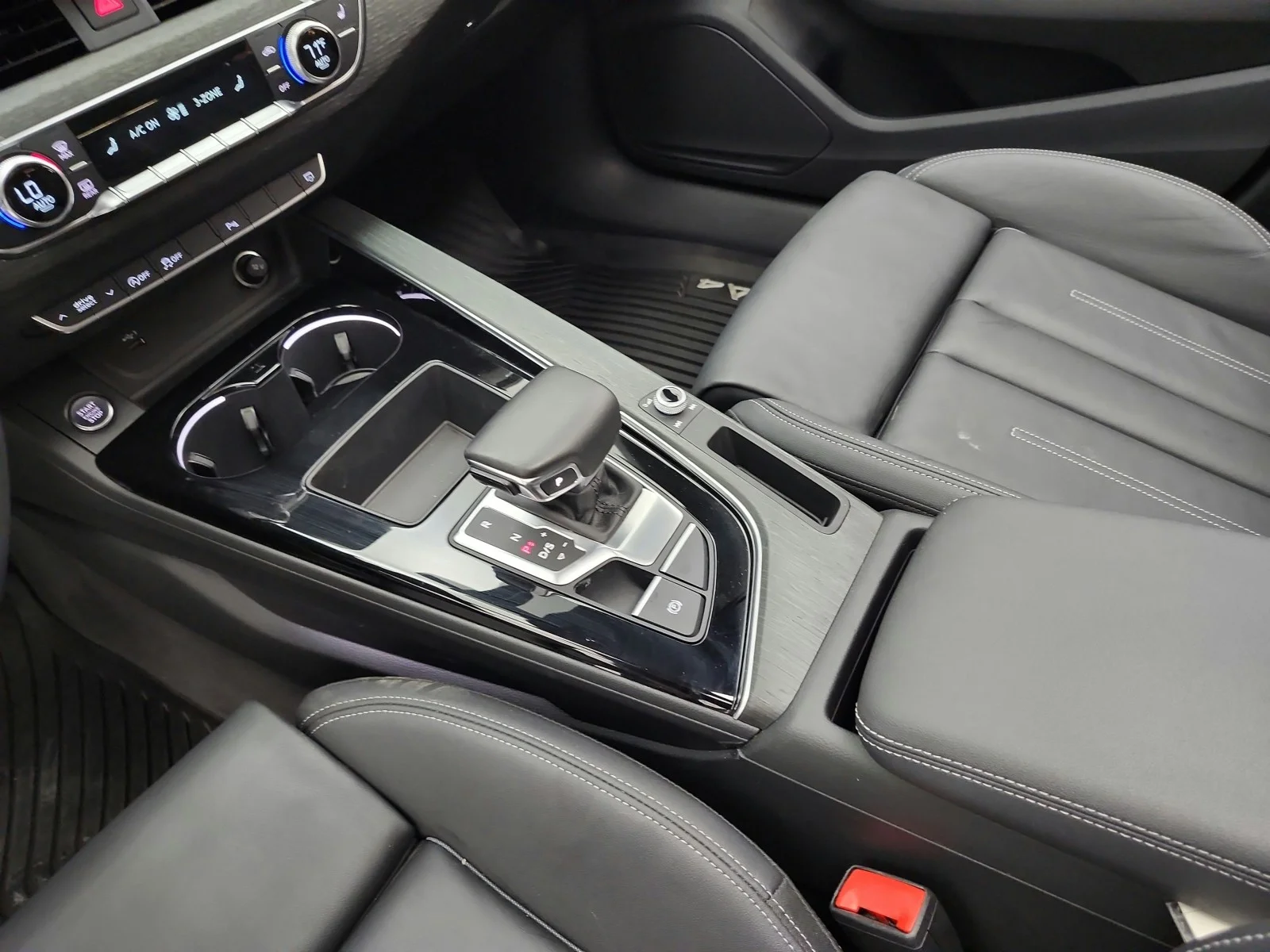 Used 2023 Mythos Black Metallic Audi S line Premium image 11