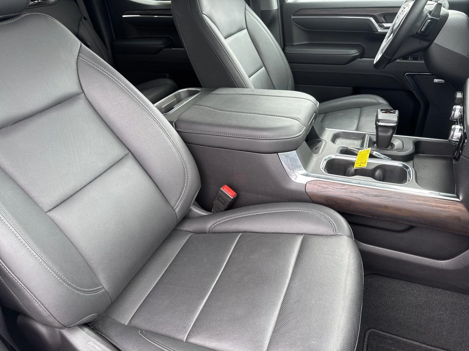 Used 2024 Summit White GMC SLT image 36