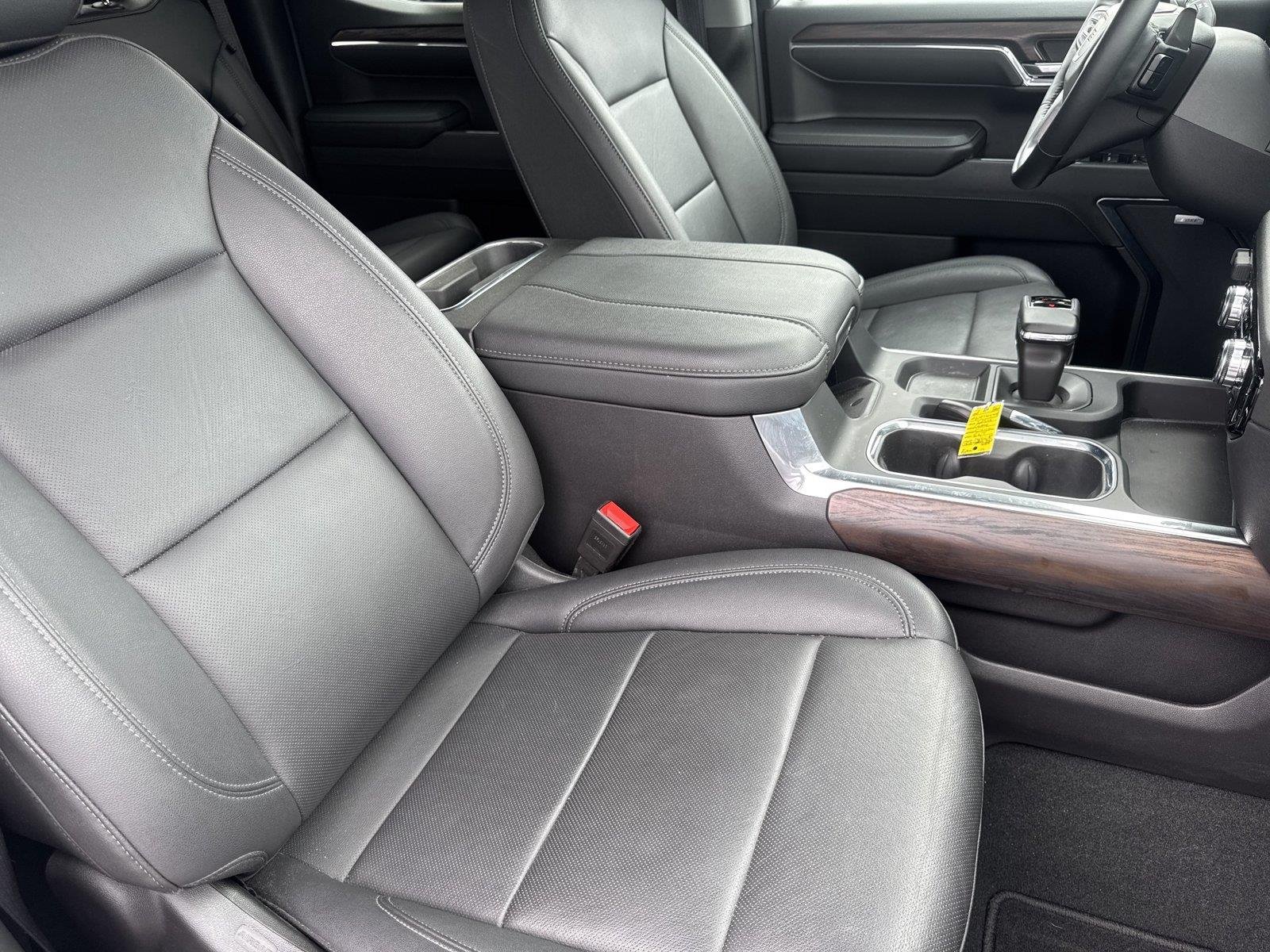 Used 2024 Summit White GMC SLT image 36