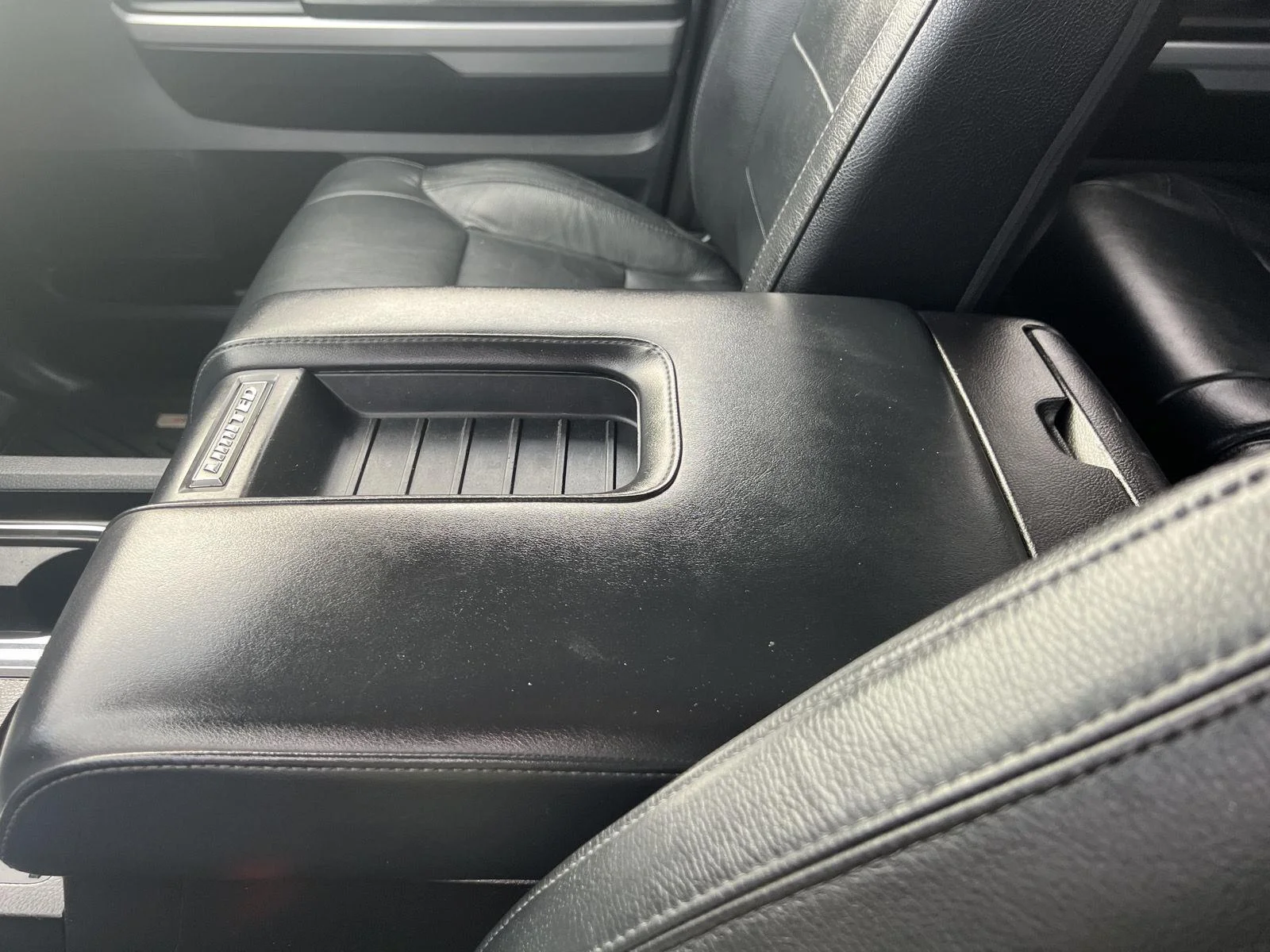 2016 Toyota Tundra Limited - Photo 28