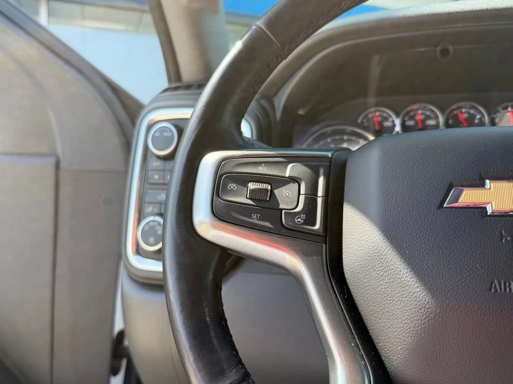 Used 2020 SUMMIT WHITE Chevrolet LT image 20