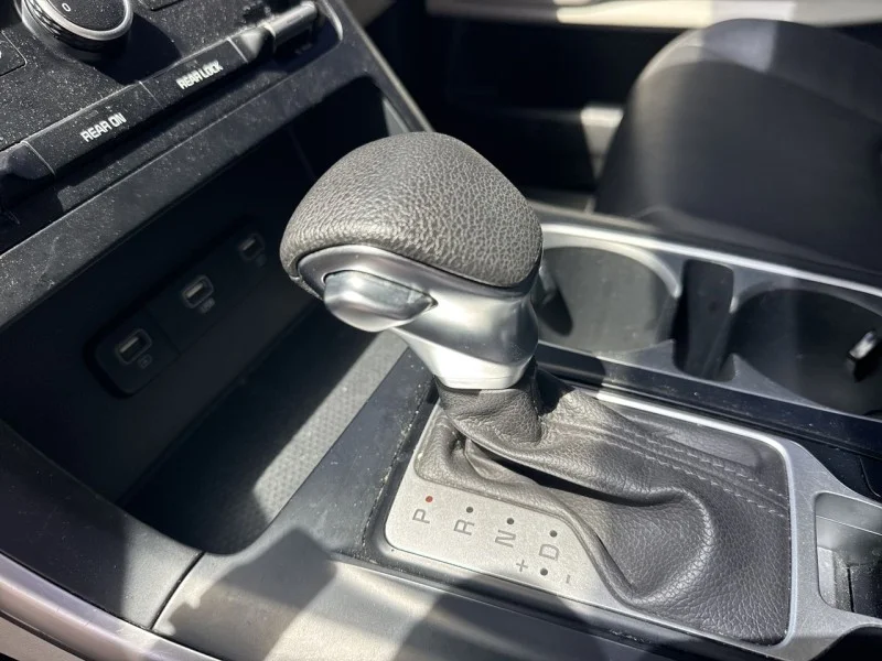 Used 2023 White Kia LX image 20
