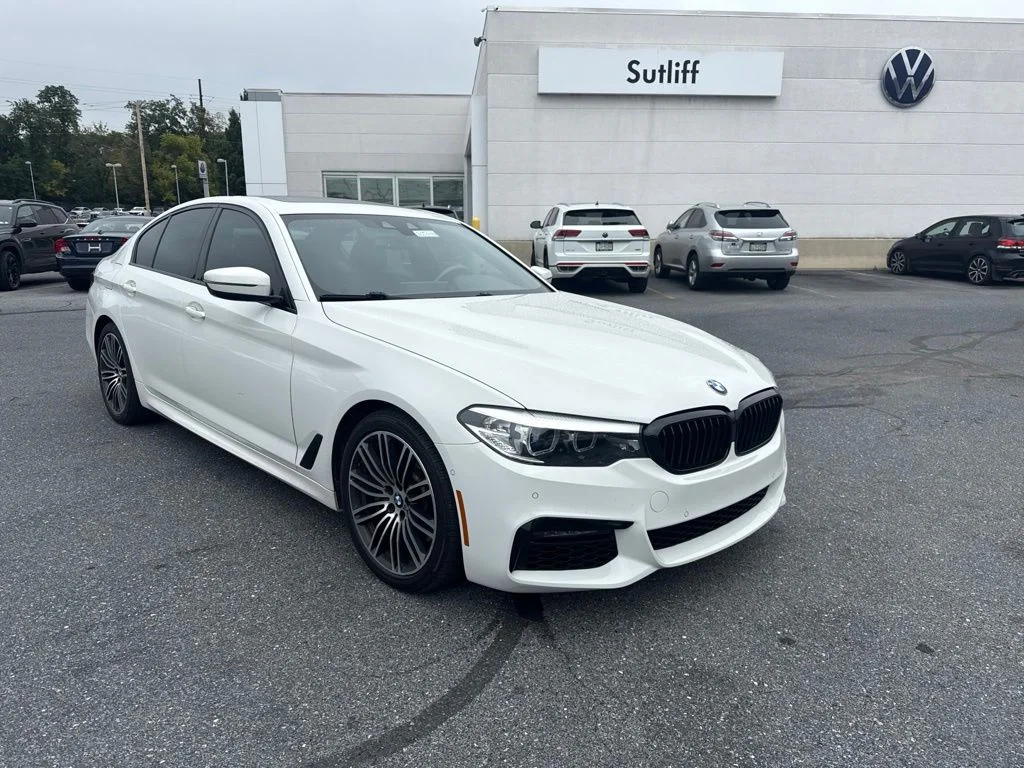 Used 2019 Alpine White BMW 540i xDrive image 2