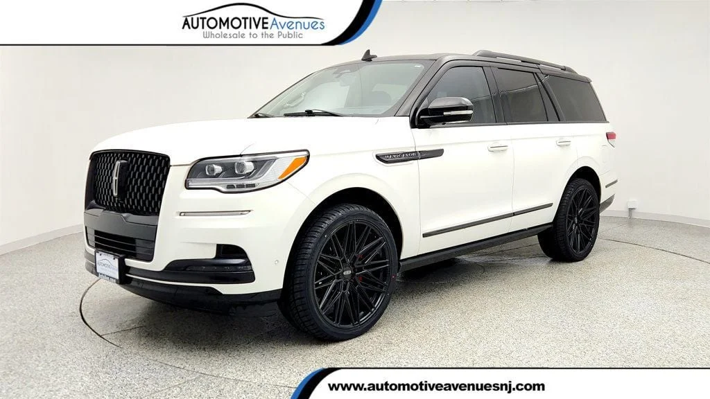 Used 2024 Pristine White Metallic Tri-Coat Lincoln Black Label 4x4 image 1
