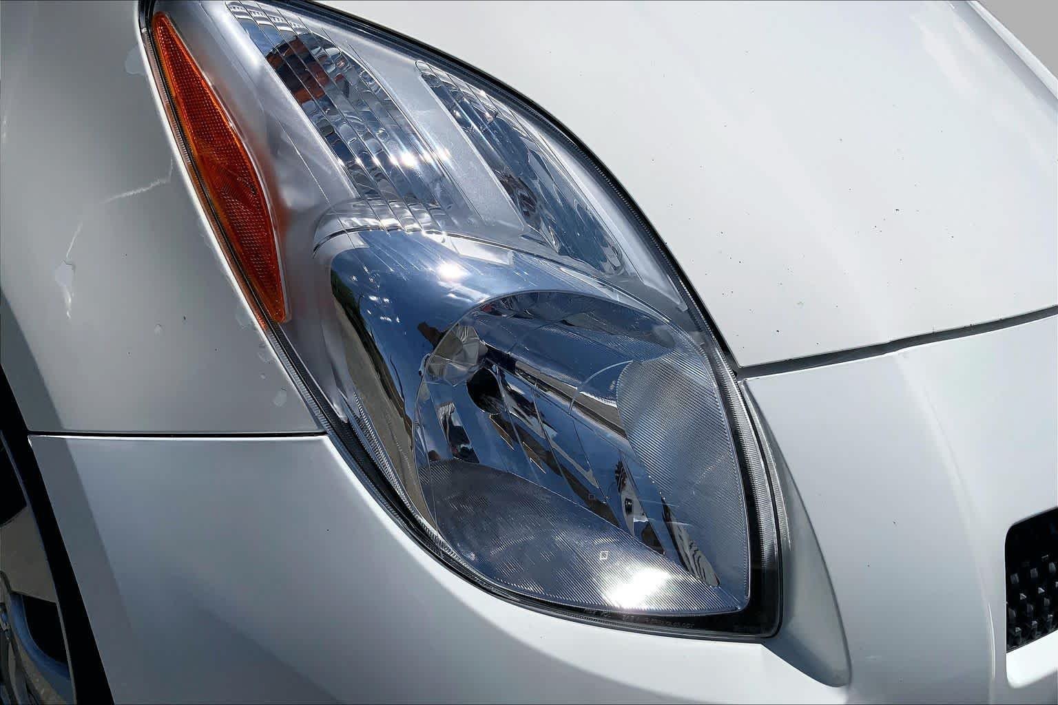Used 2008 Polar White Toyota S image 20