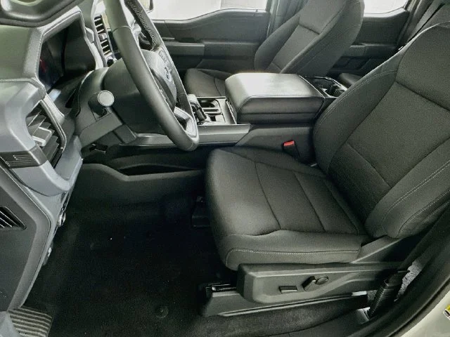 New 2026 White Ford XLT image 9