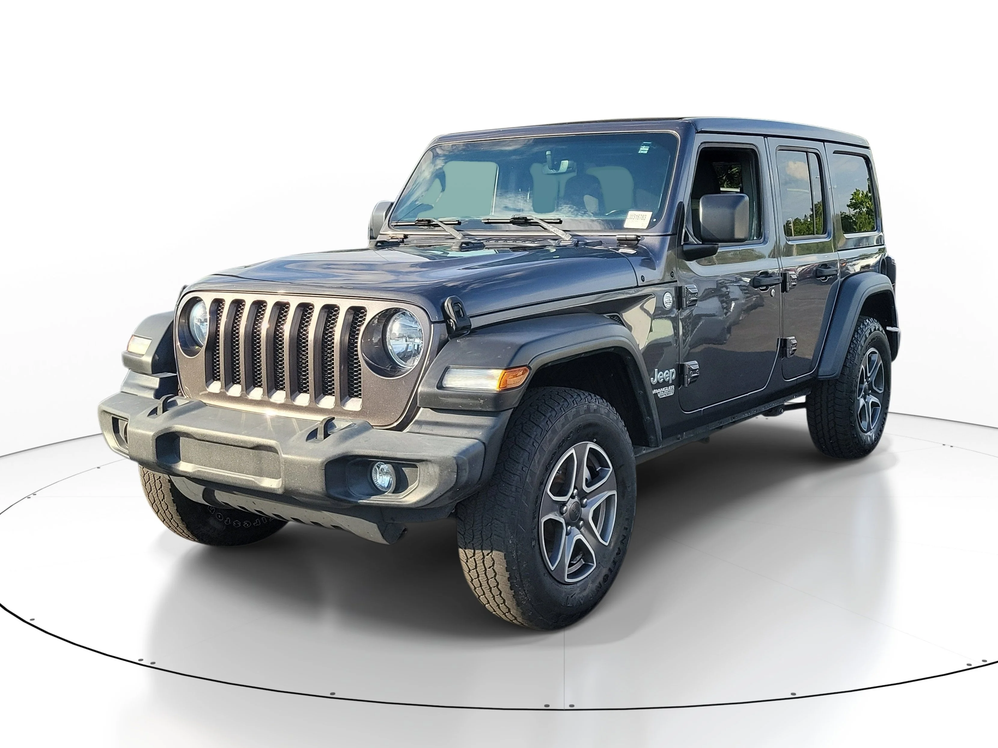 Used 2020 Granite Crystal Metallic Clearcoat Jeep Sport S image 3