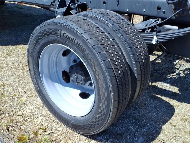 New 2026 Agate Black Metallic Ford F-550® XL image 6