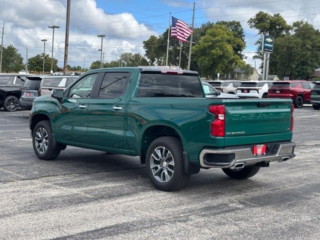 New 2026 Special Exterior Color Chevrolet LT image 3