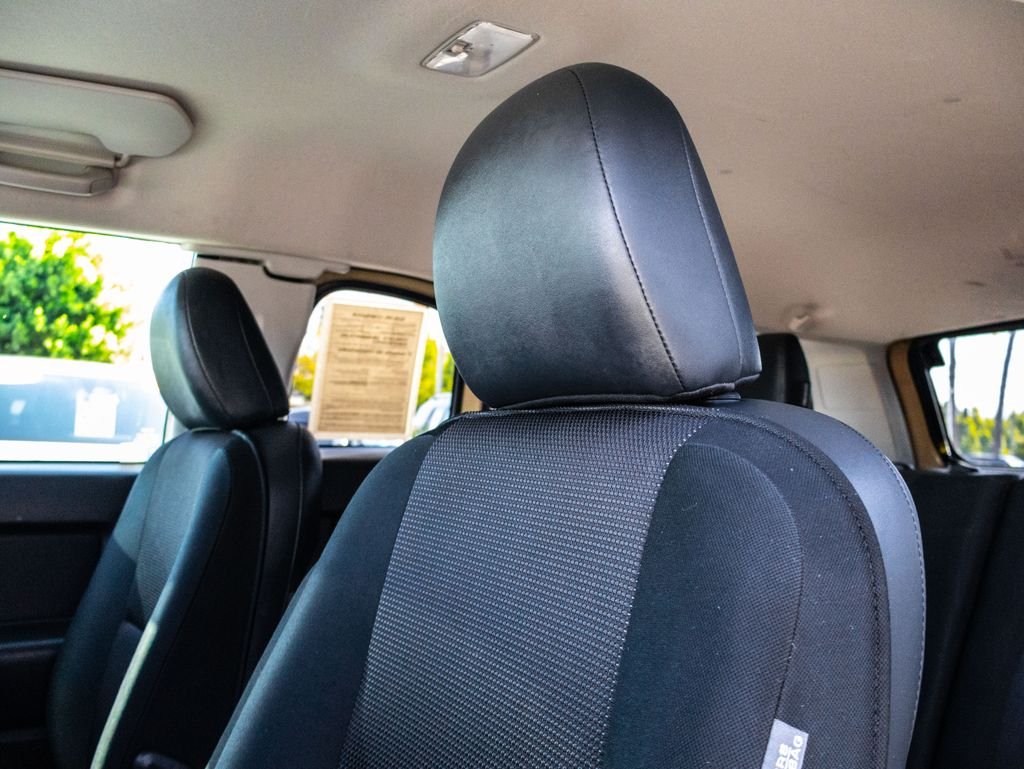 Used 2012  Toyota Base image 21
